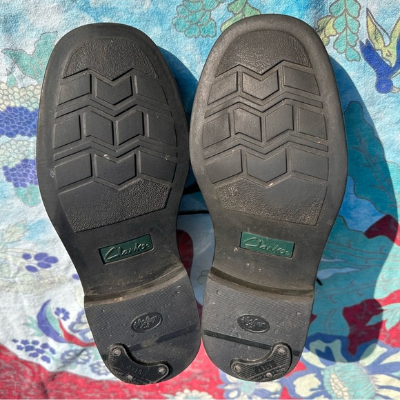 Clark’s Vintage Unique Maroon Leather Dress Shoes - Picture 7 of 8